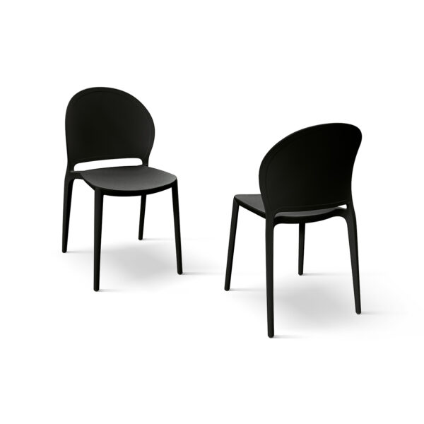 Sedie Impilabili dal Design Sinuoso – Set da 4