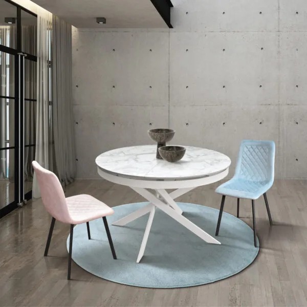 Tavolo Rotondo Allungabile in Ceramica Bianco Arabesco con Base in Metallo
