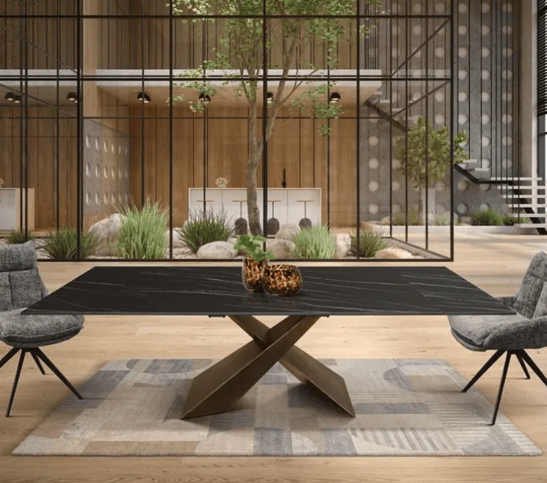 Tavolo allungabile ceramica con piano in ceramica e base in metallo