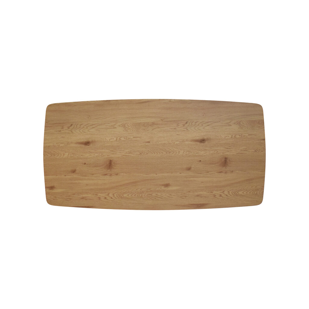 Contrasto tra piano rovere rustico e gambe nere del tavolo fisso 180x90