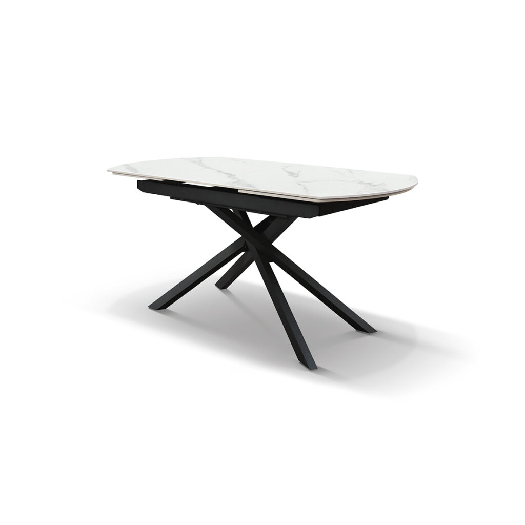 Dettaglio della finitura nero sahara del piano in ceramica effetto marmo